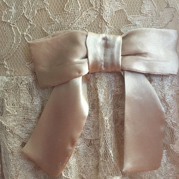 Size 4 Cream Lace Dress - Picture 5 of 5